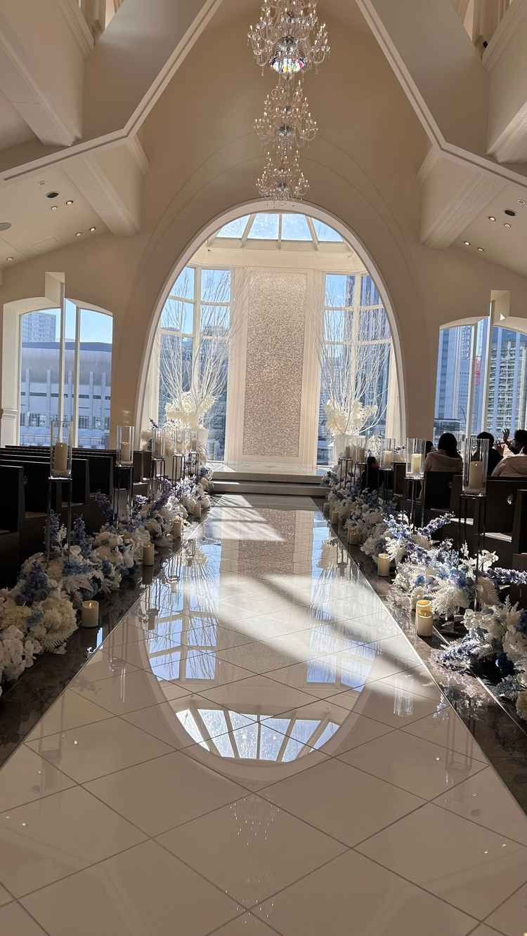 チャペル。今日は晴れてたけど、曇天の日の写真も見せてもらって、印象は変わらず素敵な場所でした。