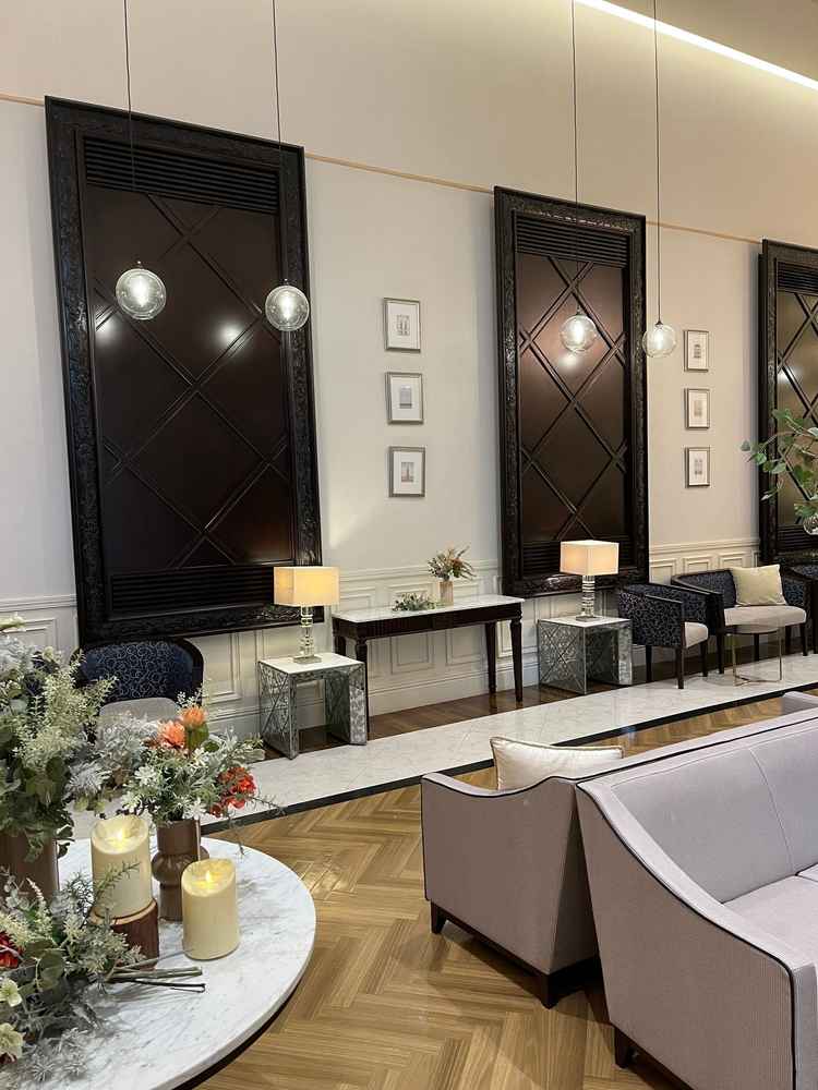 広々した受付、待合室。