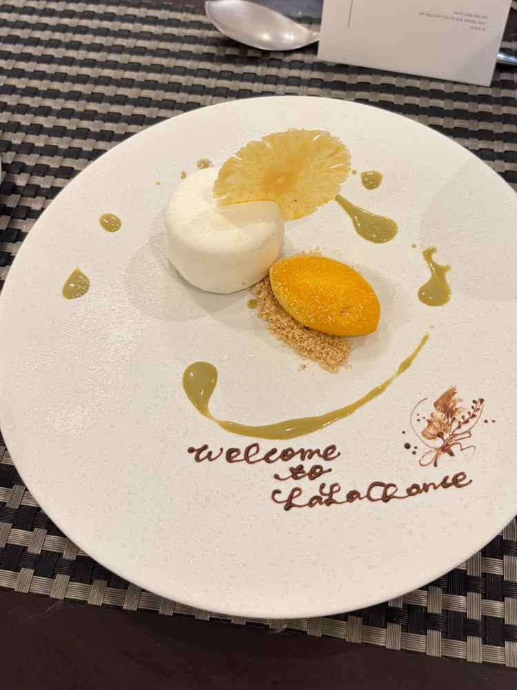 締めのデザートも美味しかったです
