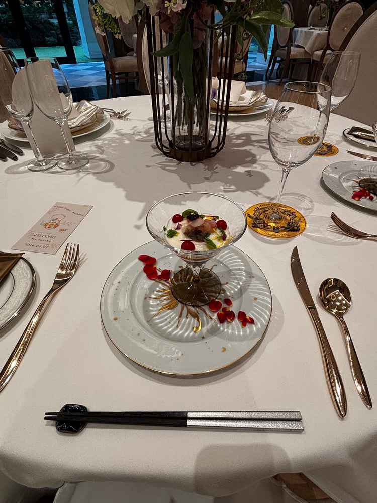 お箸を使えるお料理は、高齢のゲストにも優しい対応だと感じました。