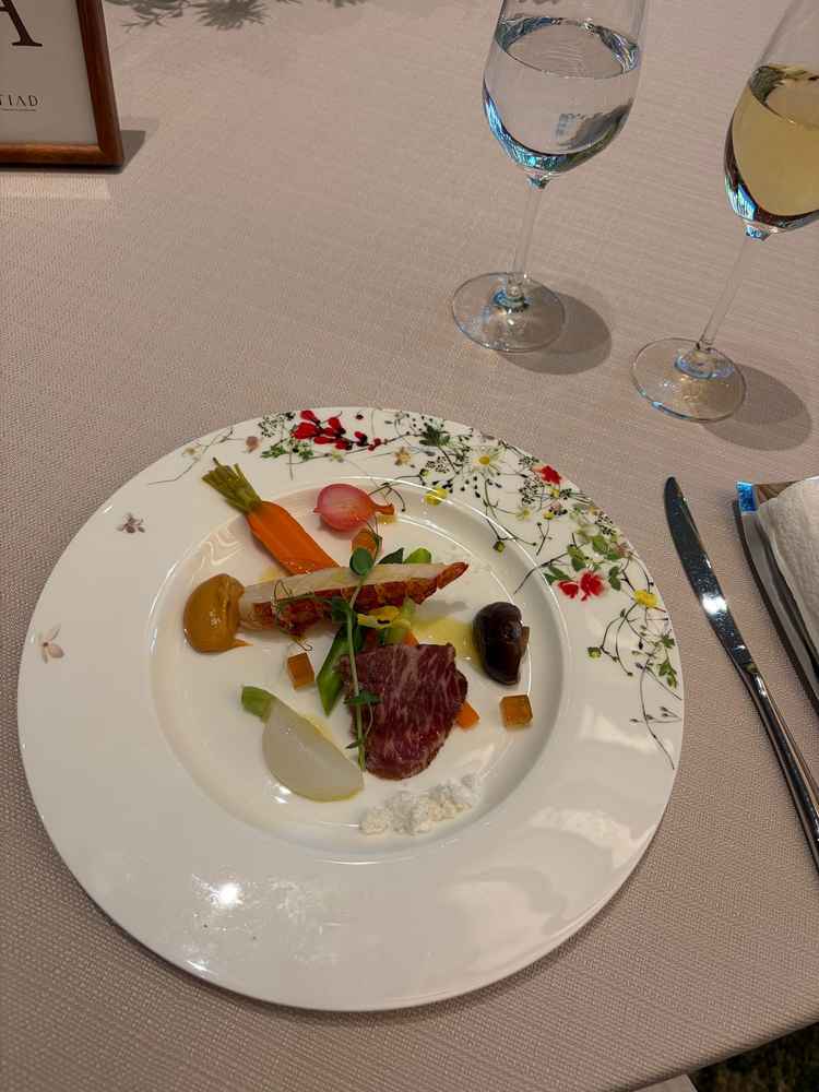 オードブル試食会。前菜とノンアルコールシャンパン、パンもいただけて当日のお料理を創造可能。