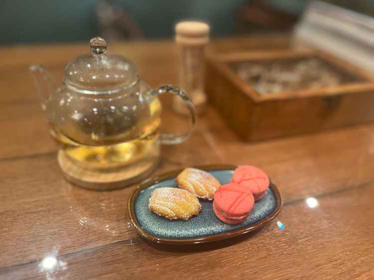 見積もりの間に紅茶とお茶菓子を出していただきました。