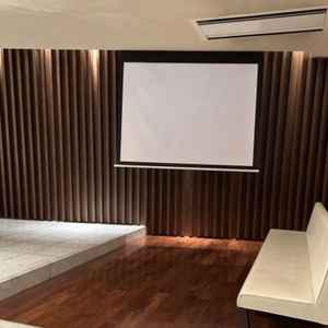 チャペルにあるスクリーン