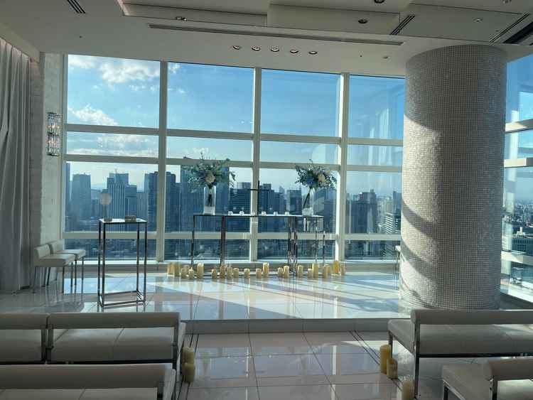 チャペル中央。光がよく入り、とても綺麗だった。