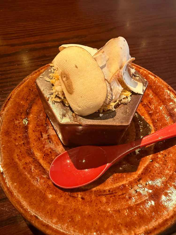 カニのクリームコロッケ。新食感なのでぜひ食べてみて欲しい