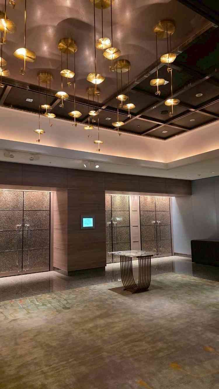 披露宴会場前のスペースです。造りがお洒落でした。