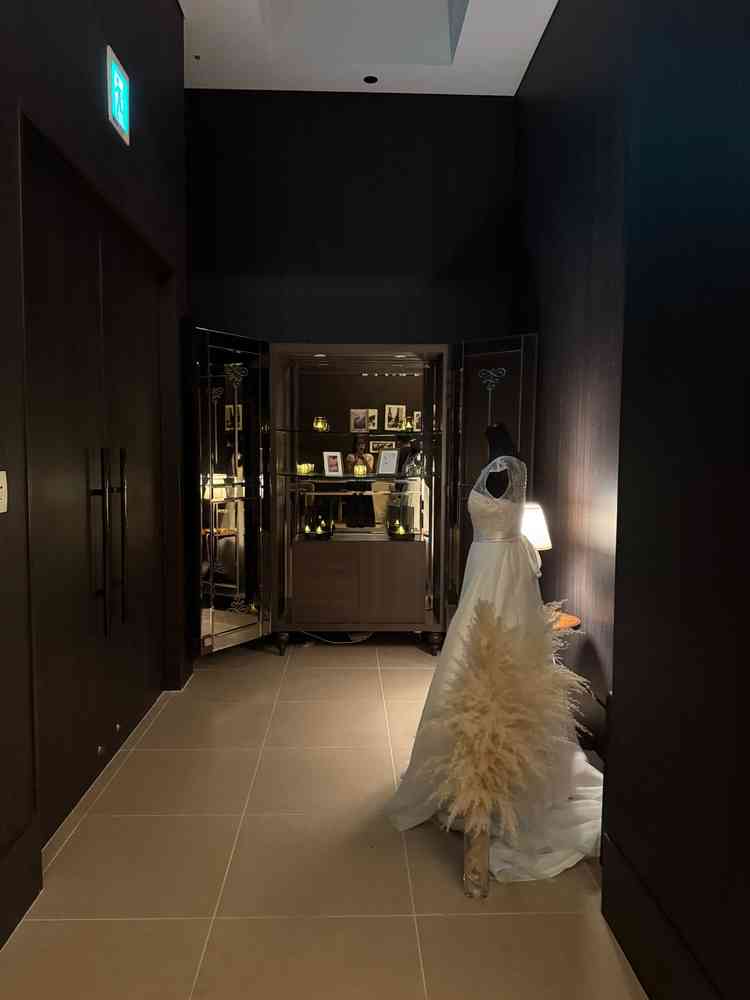 披露宴会場 LUNA HALL 入口