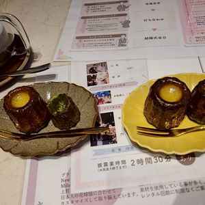 ウェルカムドリンクだけでなく、パティシェのかたが挨拶に来てくださり、カヌレもいただけました。