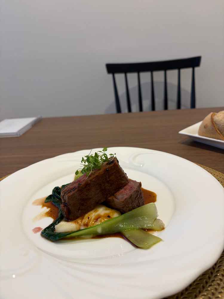 試食　肉料理