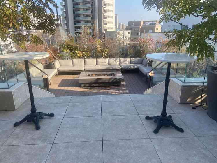 冬の時期なので、テラスはグリーンが少し寂しい感じでしたが、暖房設備であったかく過ごそうでした