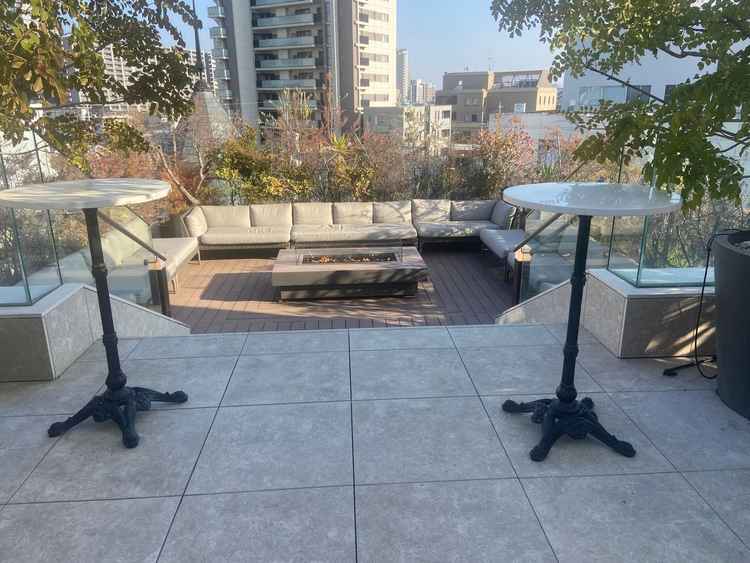 冬の時期なので、テラスはグリーンが少し寂しい感じでしたが、暖房設備であったかく過ごそうでした