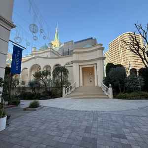 チャペルの外観。まるで海外に来たかのようです。