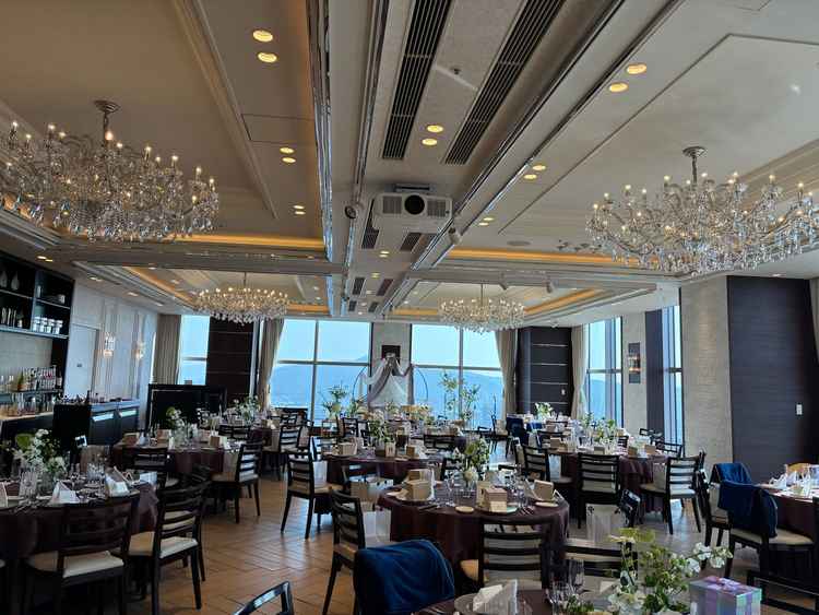 会場は最大100名と幅広く対応できるようで安心しました。