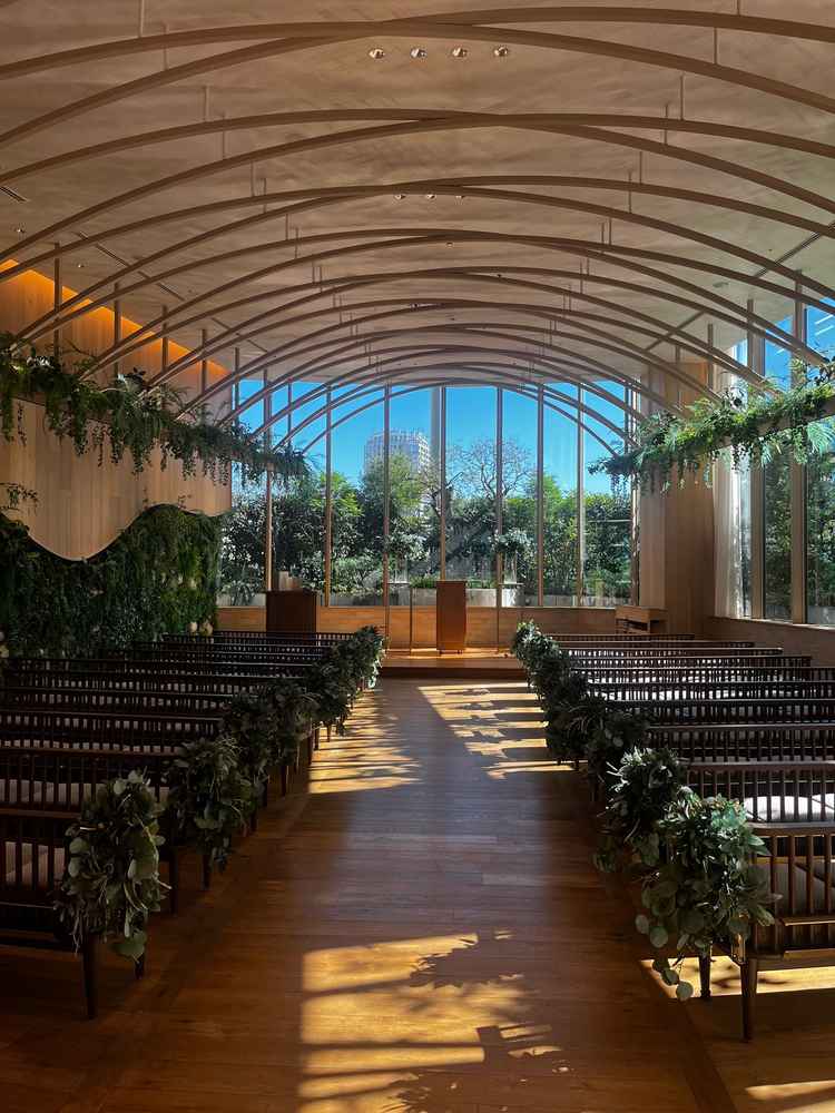 チャペル。右から見た時、左から見た時、前から見た時全ての画角で素敵。