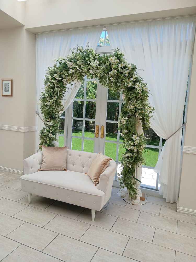 披露宴会場の横に併設されているサンルームは、キッズルームにもかえられると人気。