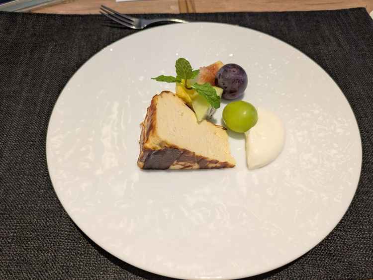 フェアのフルコース試食の締めのチーズケーキ。とっても美味しくて、併設のカフェで食べられます。