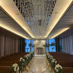 チャペルの写真。曇りであったものの、十分に明るかった。