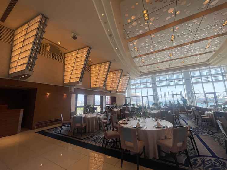 あまり見たことのない豪華客船を連想させる素敵な披露宴会場