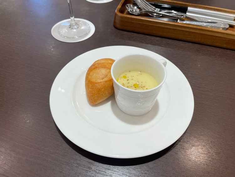 試食会のスープ