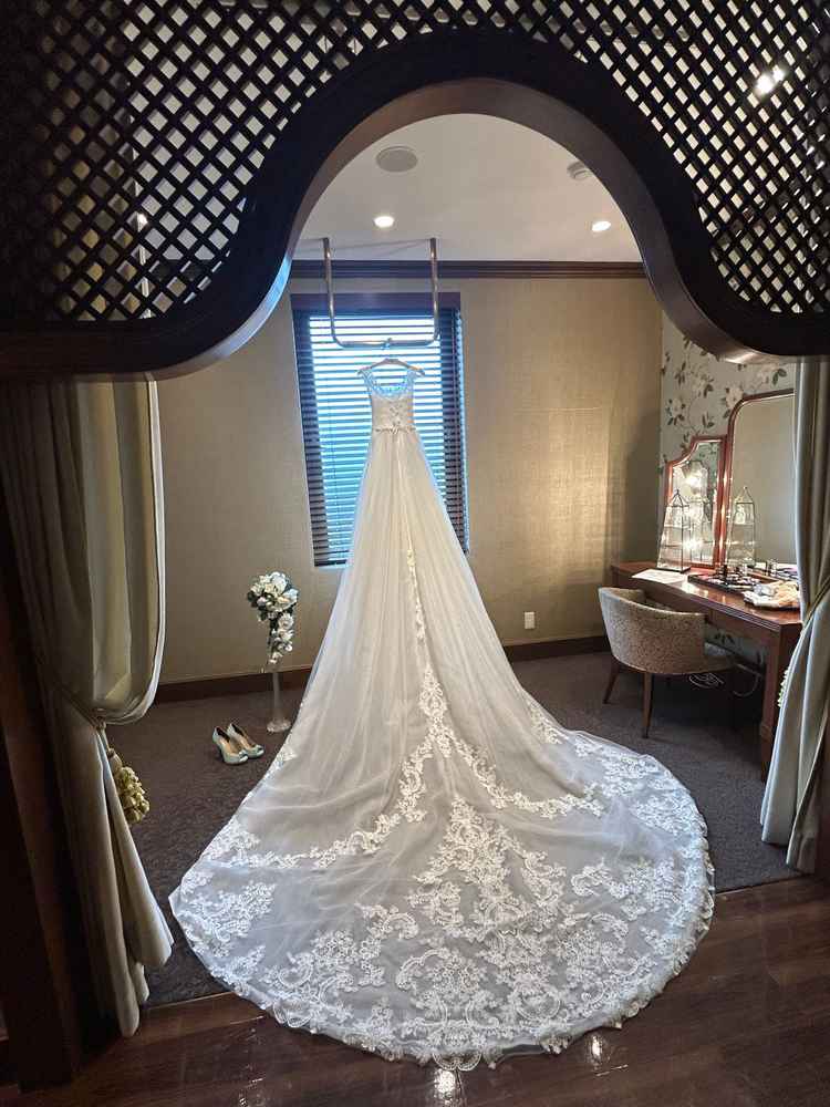 自然光が差し込むお支度部屋。ファミリーミートもこちらで行われる。