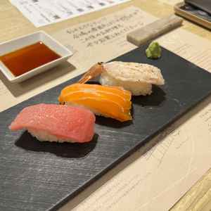 お寿司が好きと話しただけで特別に出していただけて驚きました！嬉しかったです。