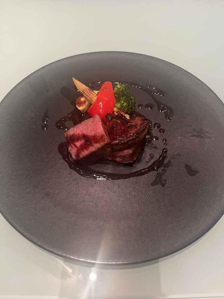 試食会のお肉料理。野菜もお肉も柔らかく、食べやすい量と味でした。