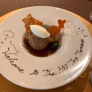 ご試食でいただいたデザートです。こちらも非常に美味しくミシュラン獲得のフレンチでひとランク上でした。