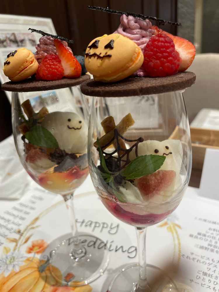 最後のデザートにめちゃくちゃかわいいおばけ達が！おもてなしにテンションがとても上がりました。