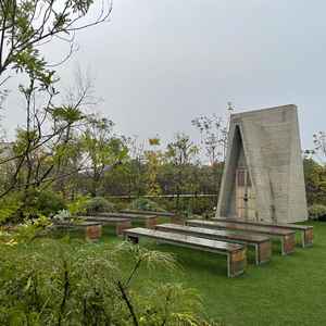 神前式もできる祠がある