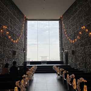 石のチャペル。空がとても綺麗！