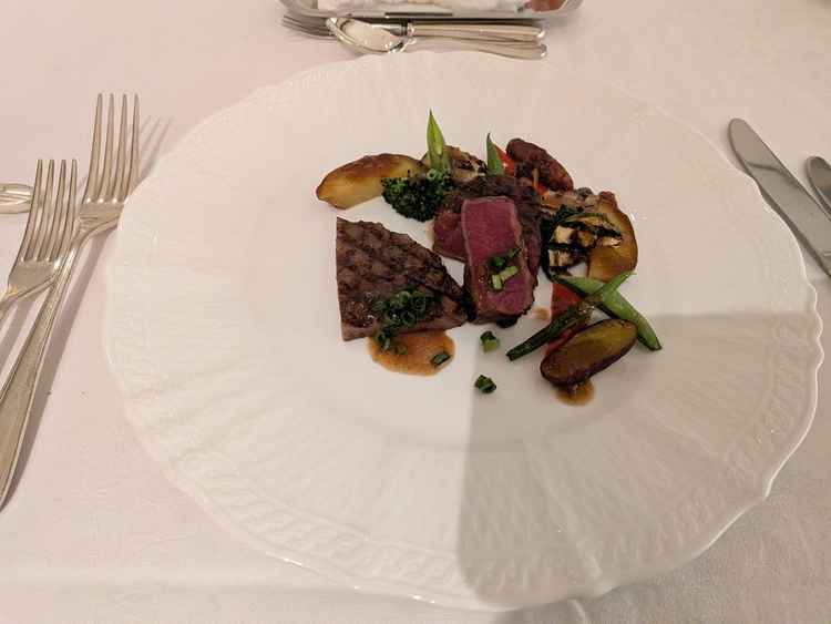 二種類のお肉が入っており、色んな食感が楽しめて、とても美味しかったです。