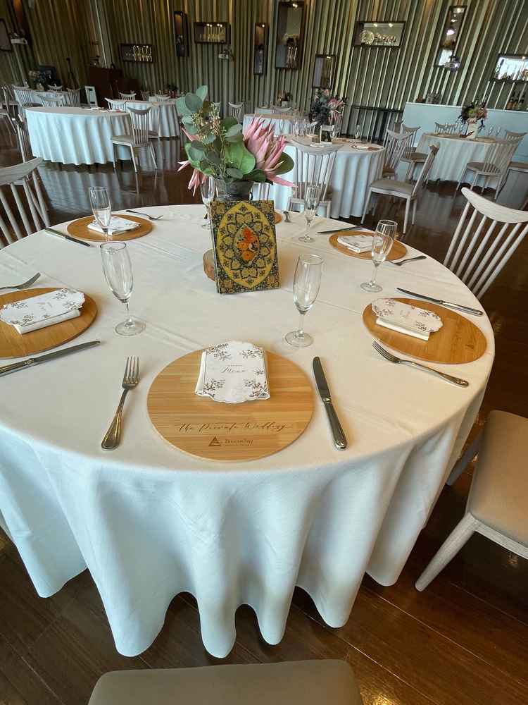 披露宴が行われたイメージしたテーブルになってました。