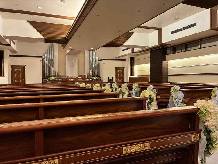 チャペルは温かみを感じた。