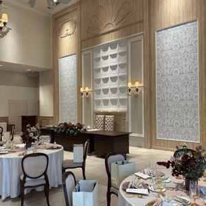 オランジェリーの中の写真です。天井が高く、ナチュラルな雰囲気でとてもよかったです。