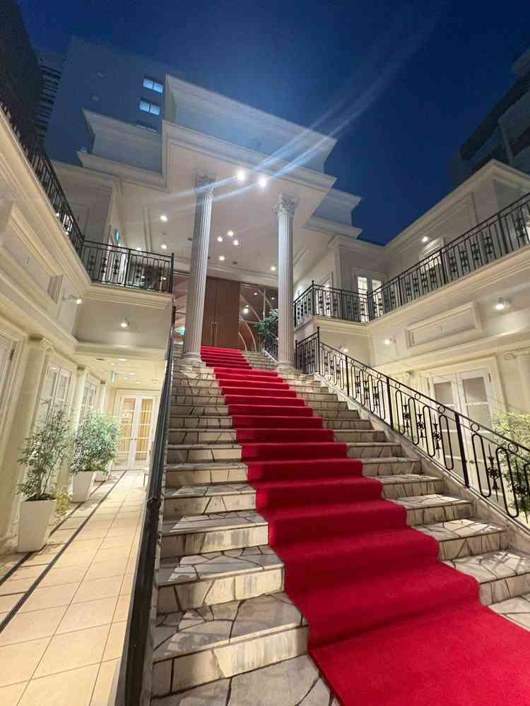 チャペル前の階段