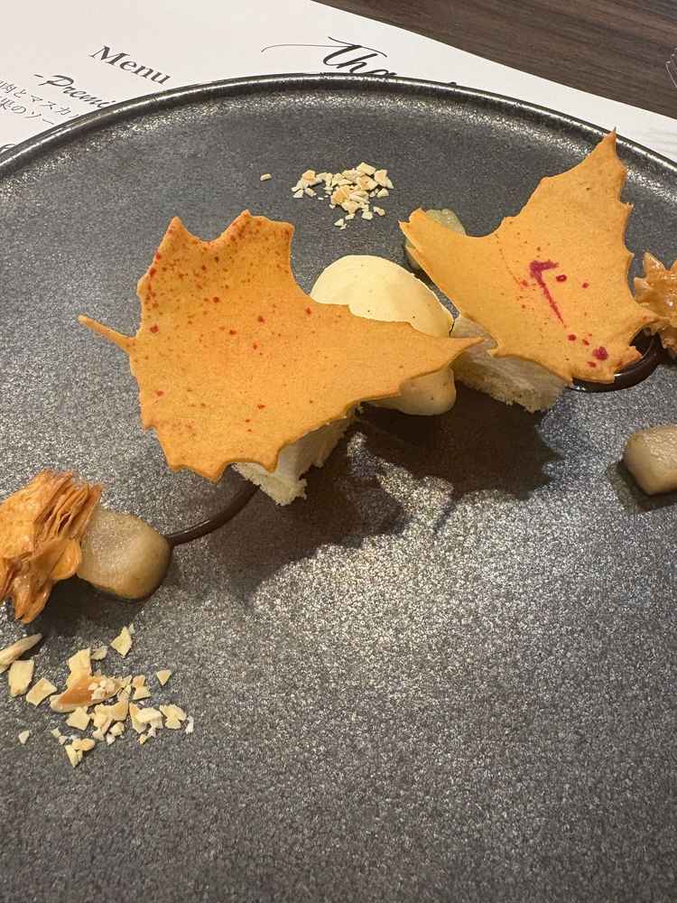 試食のデザート。秋らしい盛り付けで可愛かった！