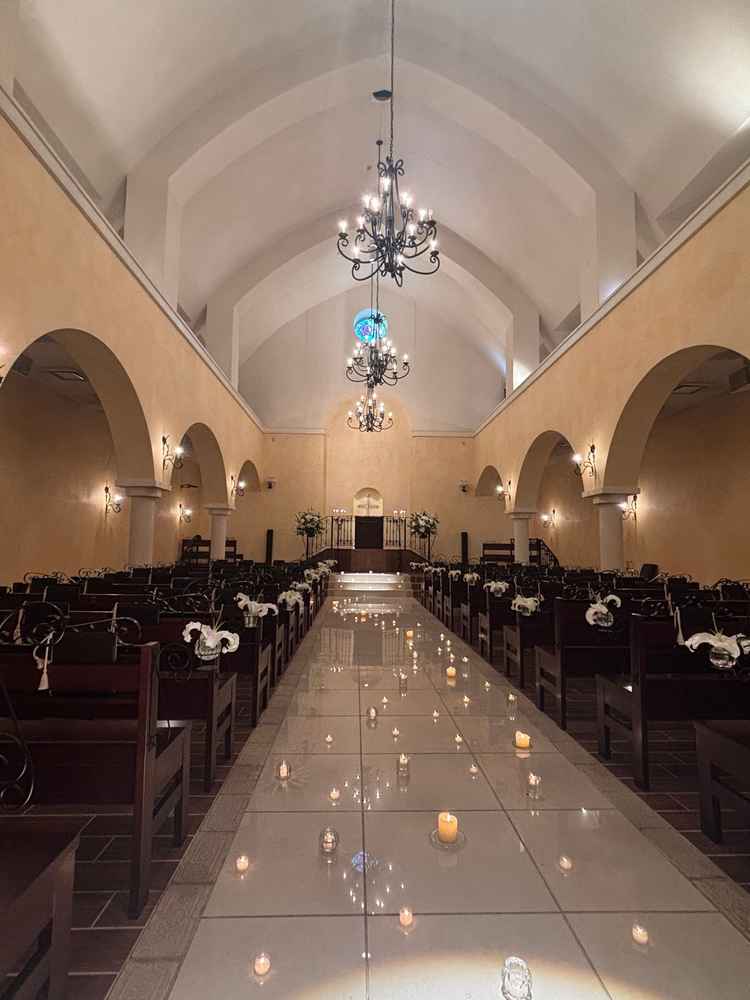 明るいチャペル