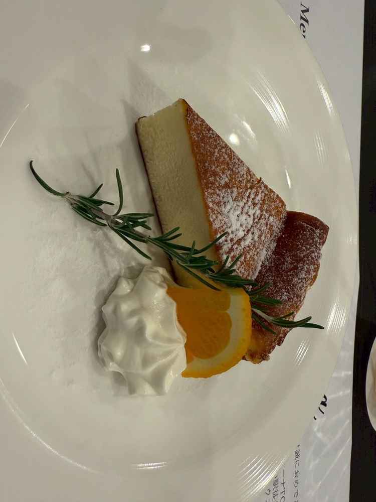 試食のチーズケーキ美味しかったです。