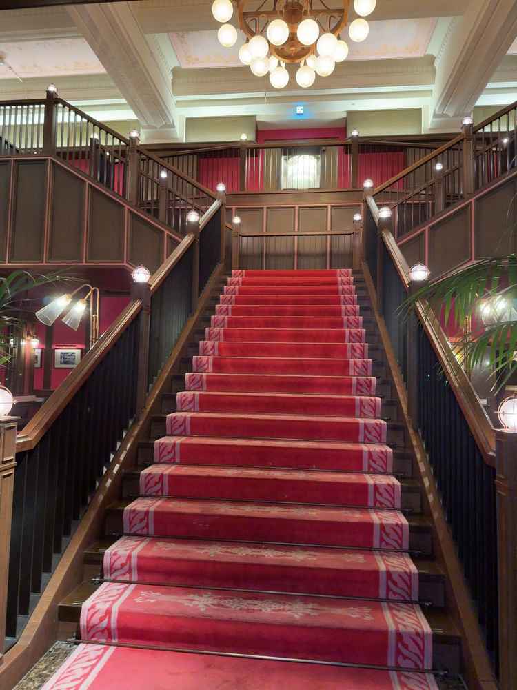 レトロな会場で他とか違う唯一無二の会場だと感じました。