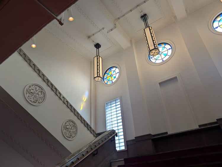 歴史的建造物なだけあって、内装がレトロで素敵でした。