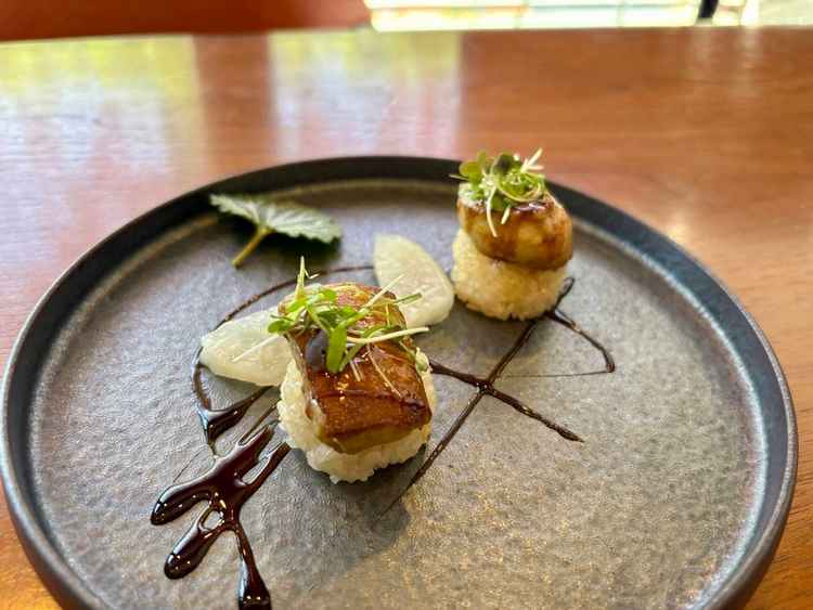 試食でフォアグラをいただき、全てお箸で食べやすい点もゲスト目線で優しいと思いました。