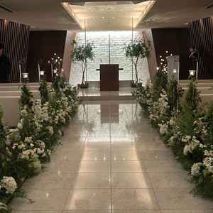 チャペルが想像以上に綺麗でした。白を基調としていて、写真以上に広さを感じられる空間でした。