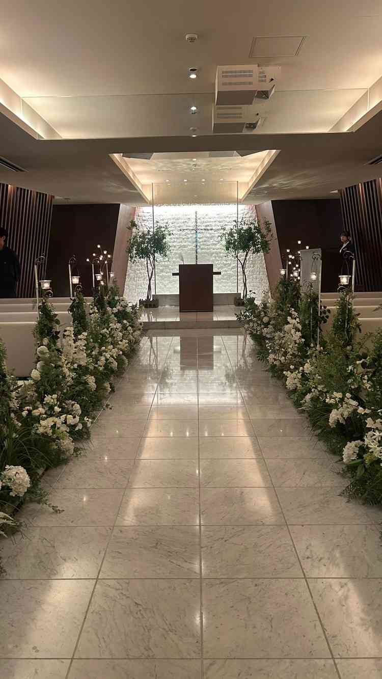 チャペルが想像以上に綺麗でした。白を基調としていて、写真以上に広さを感じられる空間でした。