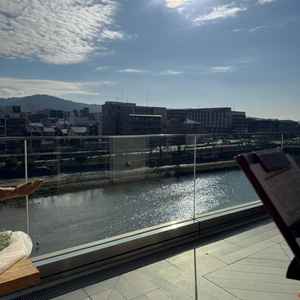 鴨川が見えます