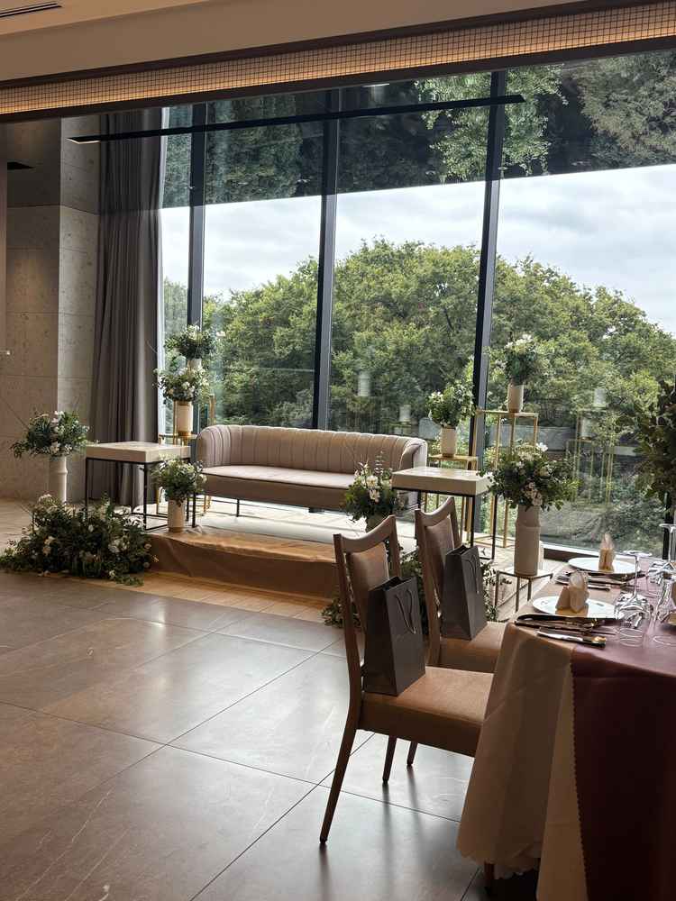 披露宴会場 ソファーの場合