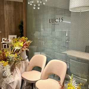 打ち合わせ会場の入り口。ナチュラルな雰囲気でした。