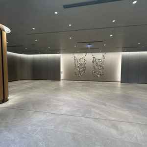 儀式殿手前のホール