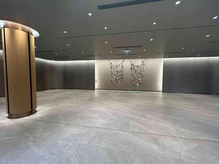 儀式殿手前のホール