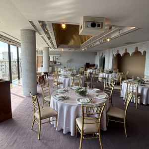 天井を解放できる貸切ヴィラ。天井を開放することができとても魅力的でした。