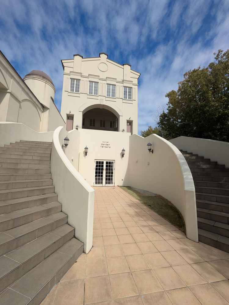 チャペルから出たあとの階段